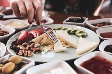 zengin ve leziz Türk Kahvaltı