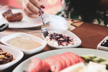 zengin ve leziz Türk Kahvaltı
