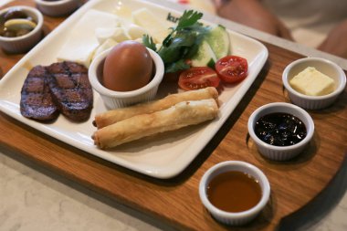 zengin ve leziz Türk Kahvaltı