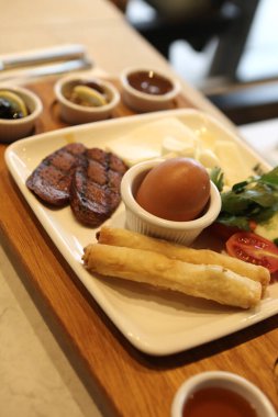 zengin ve leziz Türk Kahvaltı