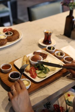 zengin ve leziz Türk Kahvaltı