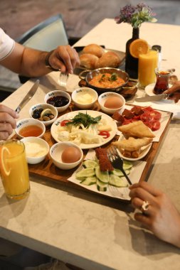 zengin ve leziz Türk Kahvaltı