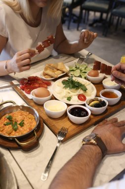 zengin ve leziz Türk Kahvaltı