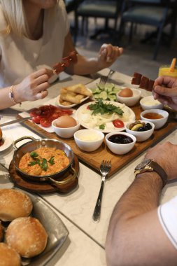 zengin ve leziz Türk Kahvaltı