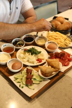 zengin ve leziz Türk Kahvaltı