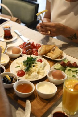 zengin ve leziz Türk Kahvaltı