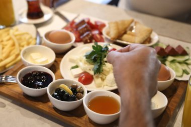 zengin ve leziz Türk Kahvaltı