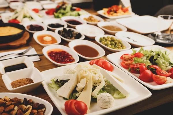 Rika Och Utsökt Turkisk Frukost — Stockfoto