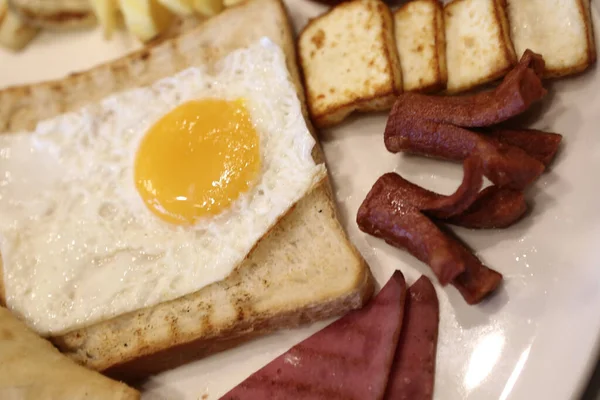 Reichhaltiges Und Köstliches Türkisches Frühstück — Stockfoto