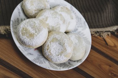 Koyu çikolata parçaları ile tanımlama