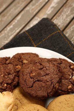 Koyu çikolata parçaları ile tanımlama