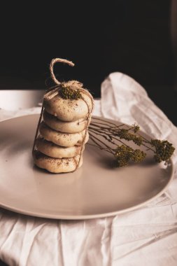 Koyu çikolata parçaları ile tanımlama