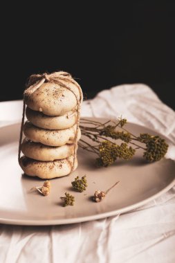 Koyu çikolata parçaları ile tanımlama