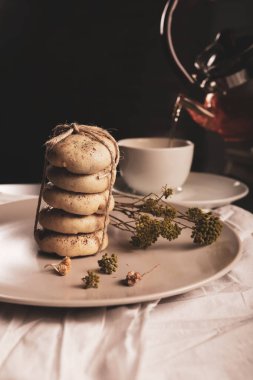 Koyu çikolata parçaları ile tanımlama