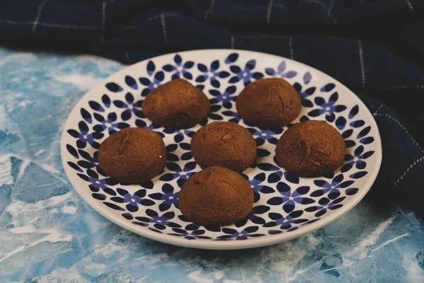 Kekse Mit Dunklen Schokoladenstücken — Stockfoto