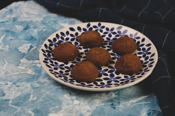 Kekse Mit Dunklen Schokoladenstücken — Stockfoto