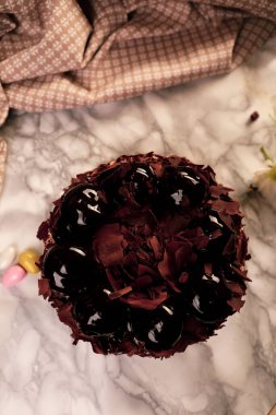 Masada lezzetli bir pasta var.