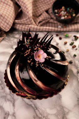 Masada lezzetli bir pasta var.