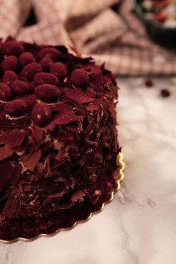 Masada lezzetli bir pasta var.