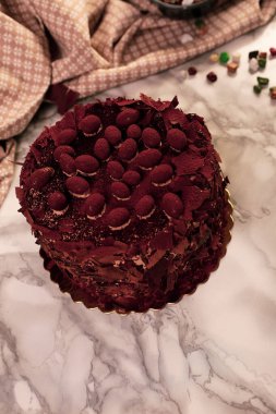 Masada lezzetli bir pasta var.