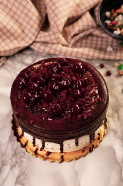 Masada lezzetli bir pasta var.