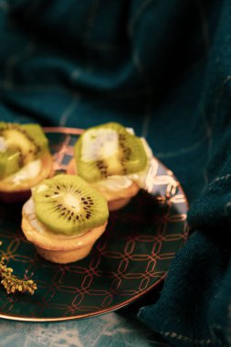 Masada lezzetli bir pasta var.