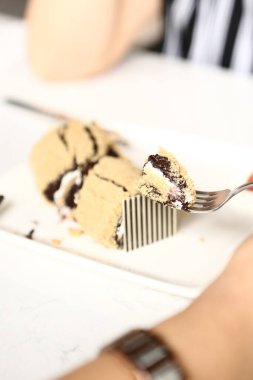 Masada lezzetli bir pasta var.