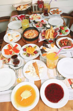 zengin ve leziz Türk Kahvaltı