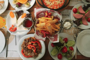 zengin ve leziz Türk Kahvaltı