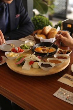 zengin ve leziz Türk Kahvaltı