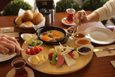 zengin ve leziz Türk Kahvaltı