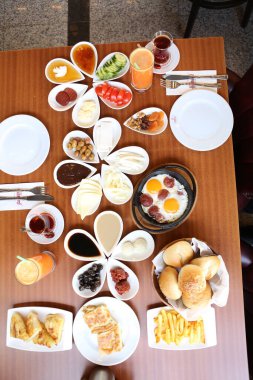 zengin ve leziz Türk Kahvaltı