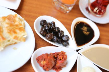 zengin ve leziz Türk Kahvaltı