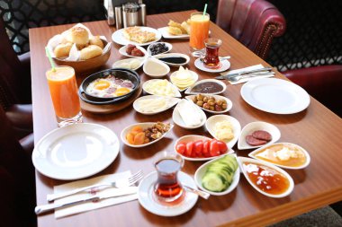 zengin ve leziz Türk Kahvaltı