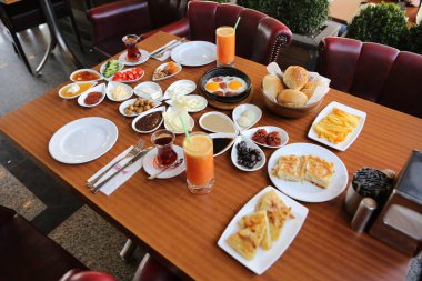 zengin ve leziz Türk Kahvaltı