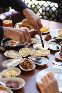 zengin ve leziz Türk Kahvaltı