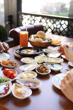zengin ve leziz Türk Kahvaltı