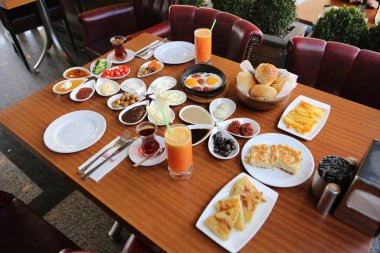 zengin ve leziz Türk Kahvaltı