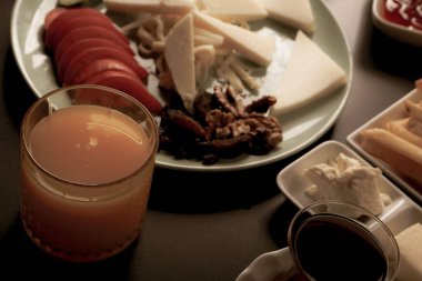 zengin ve leziz Türk Kahvaltı