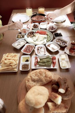 zengin ve leziz Türk Kahvaltı