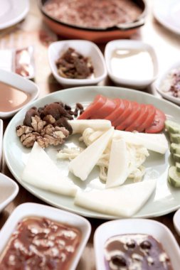 zengin ve leziz Türk Kahvaltı