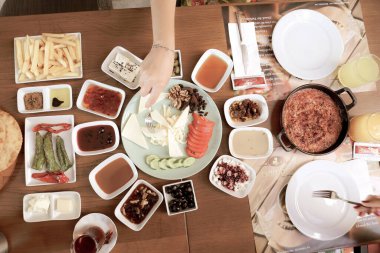 zengin ve leziz Türk Kahvaltı