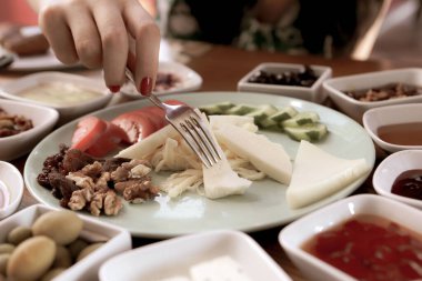 zengin ve leziz Türk Kahvaltı