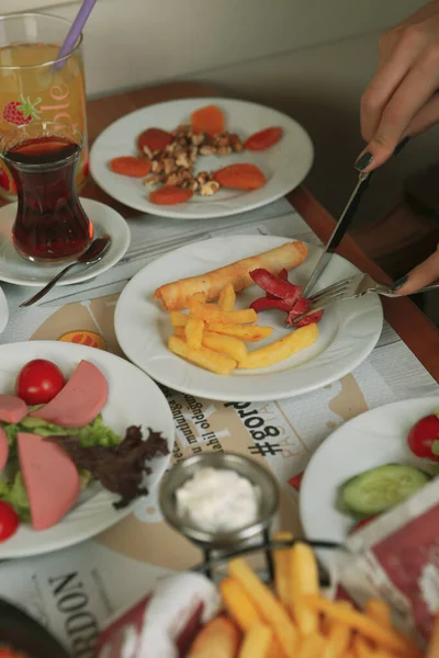 Reichhaltiges Und Köstliches Türkisches Frühstück — Stockfoto