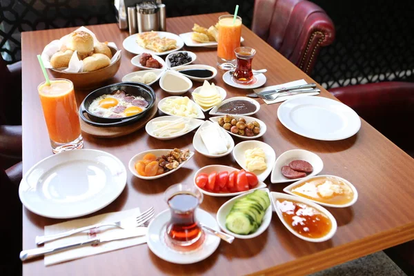 Rich Delicious Turkish Breakfast — Stock Photo, Image