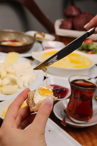 Zengin Leziz Türk Kahvaltı — Stok fotoğraf