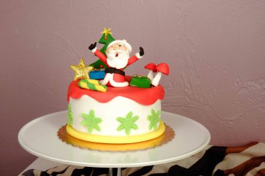 Masada lezzetli bir pasta var.