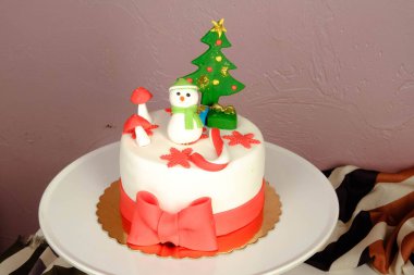 Masada lezzetli bir pasta var.