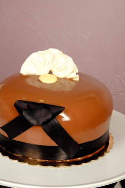 Masada lezzetli bir pasta var.