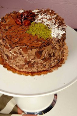 Masada lezzetli bir pasta var.